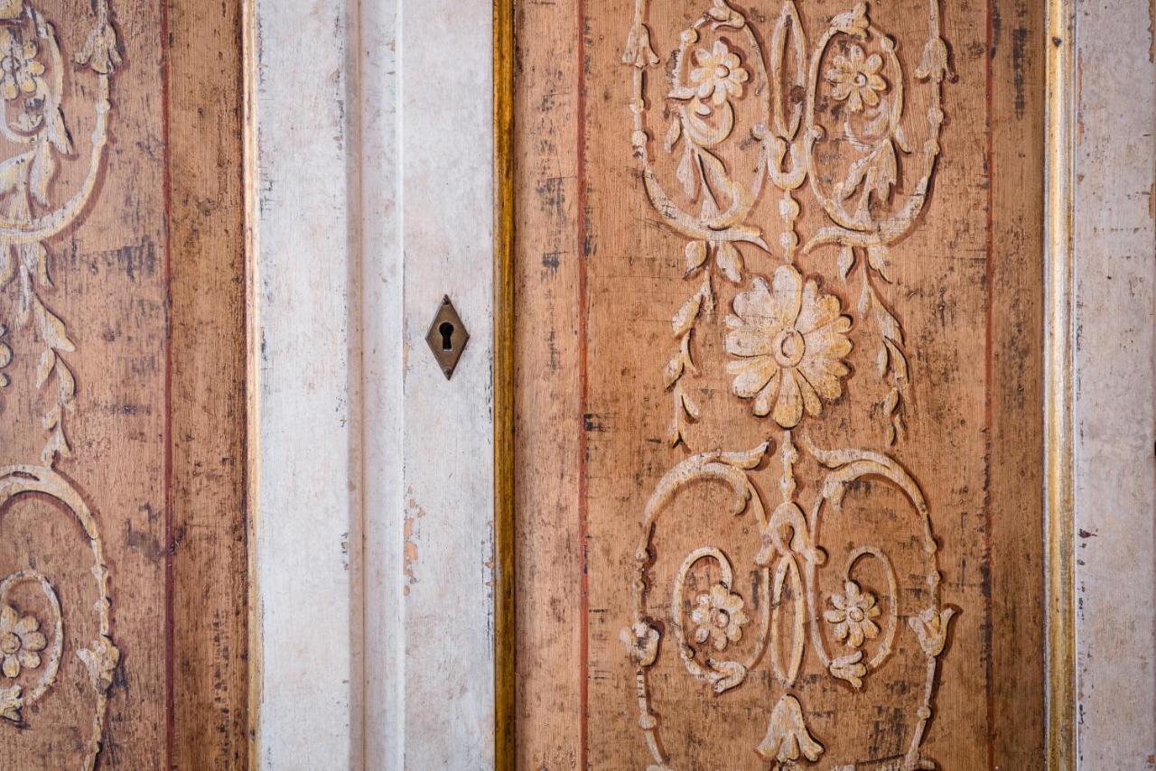 Residenza Due Torri Check In Presso Hotel Centrale Vicolo Cattani 7 — Photos 3